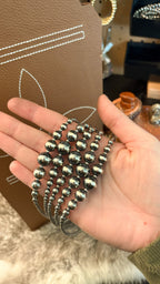 BIG PAPA GRADUATED PEARL CHOKER