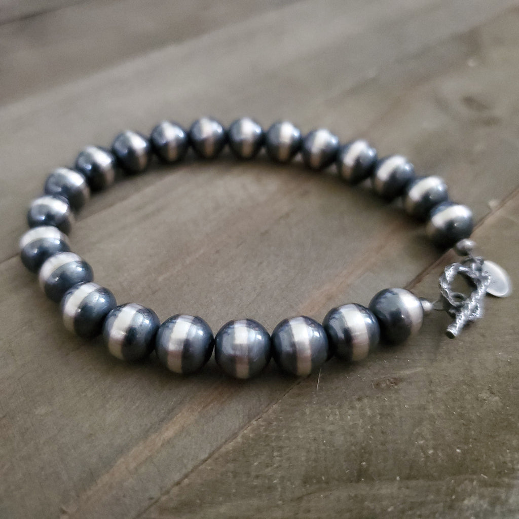 8 MM NAVAJO PEARL BRACELET