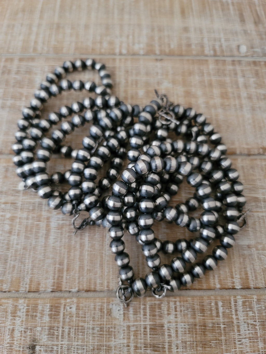 8 MM NAVAJO PEARL BRACELET