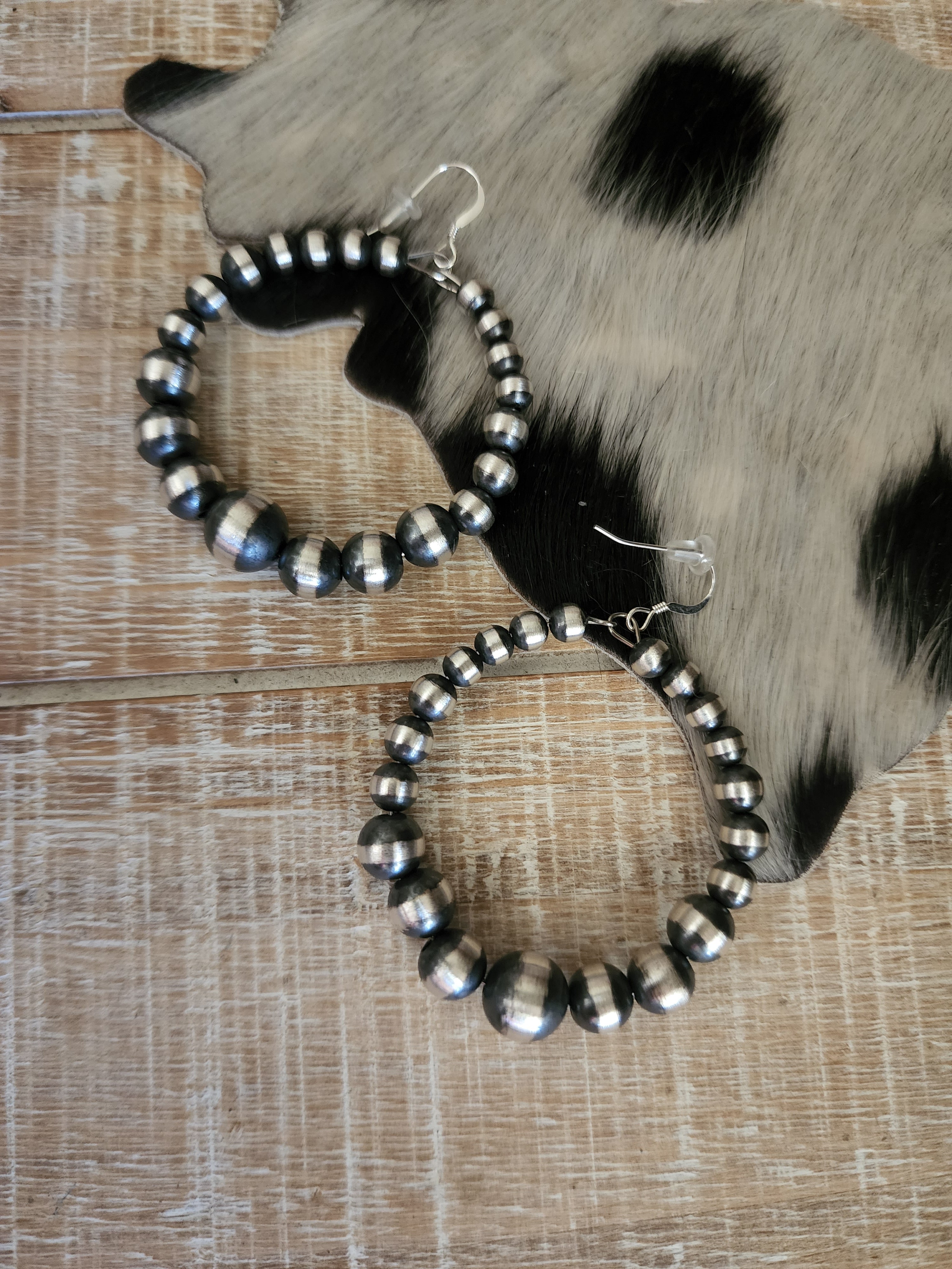 THE NAVAJO PEARL HOOP