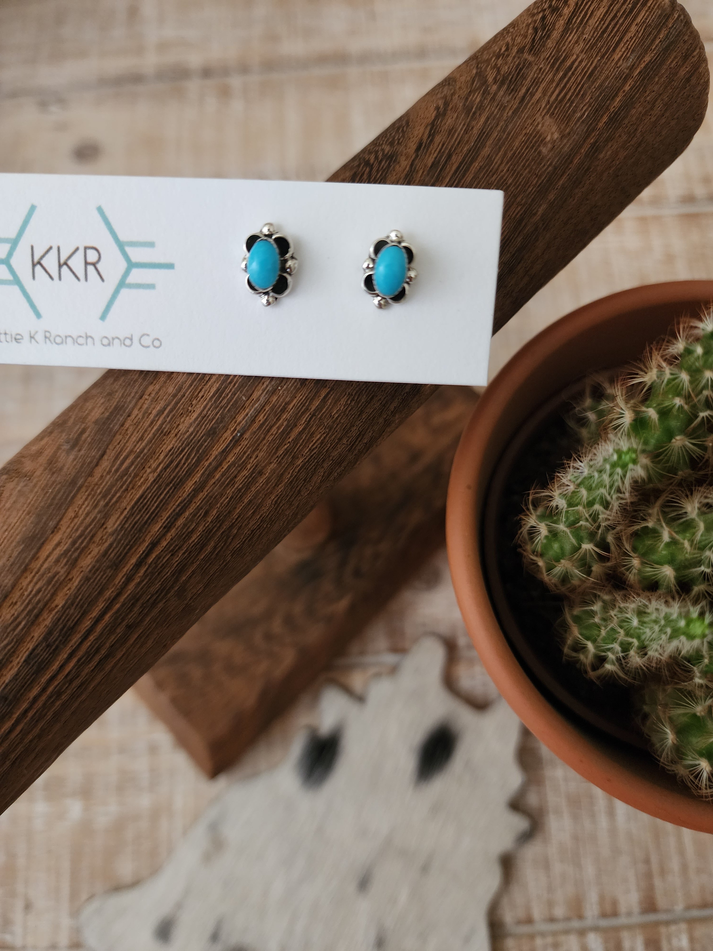 ZUNI TURQUOISE OVAL STUDS