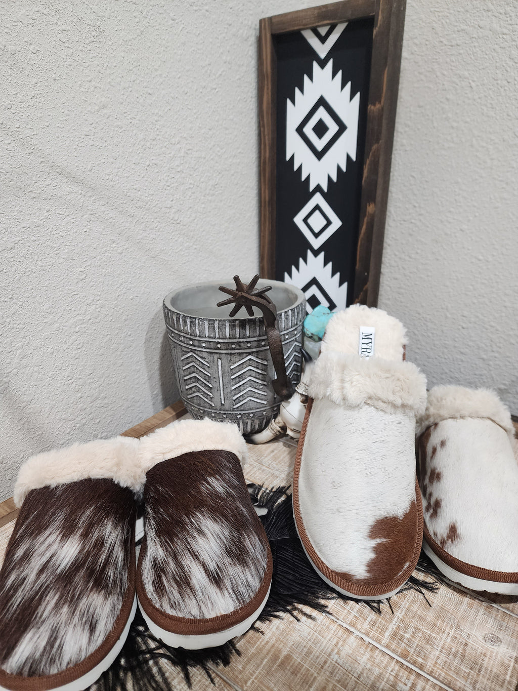 MYRA COWHIDE SLIPPERS