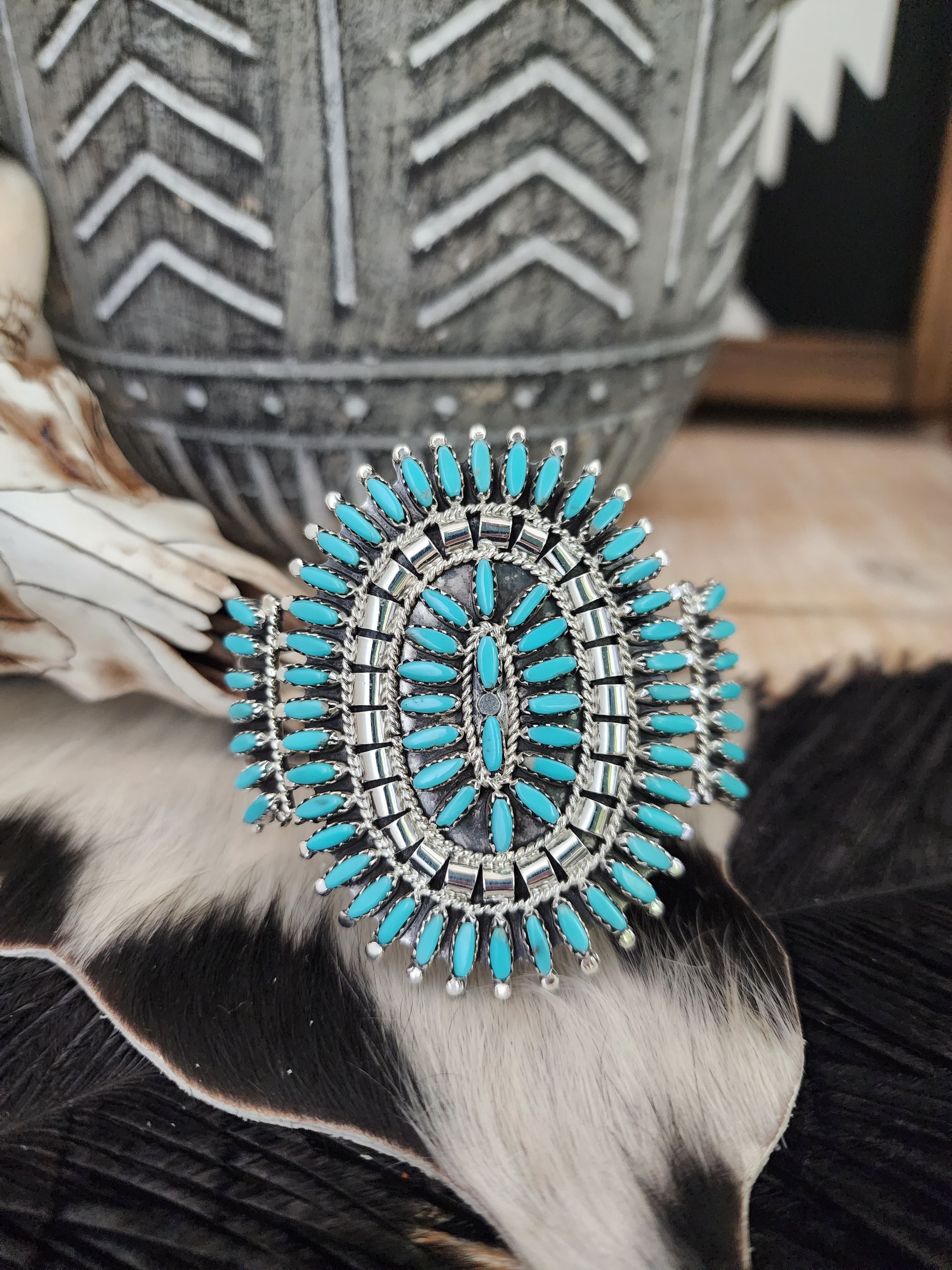 ROSEMARY TOM NEZ TURQUOISE NEEDLEPOINT CLUSTER CUFF