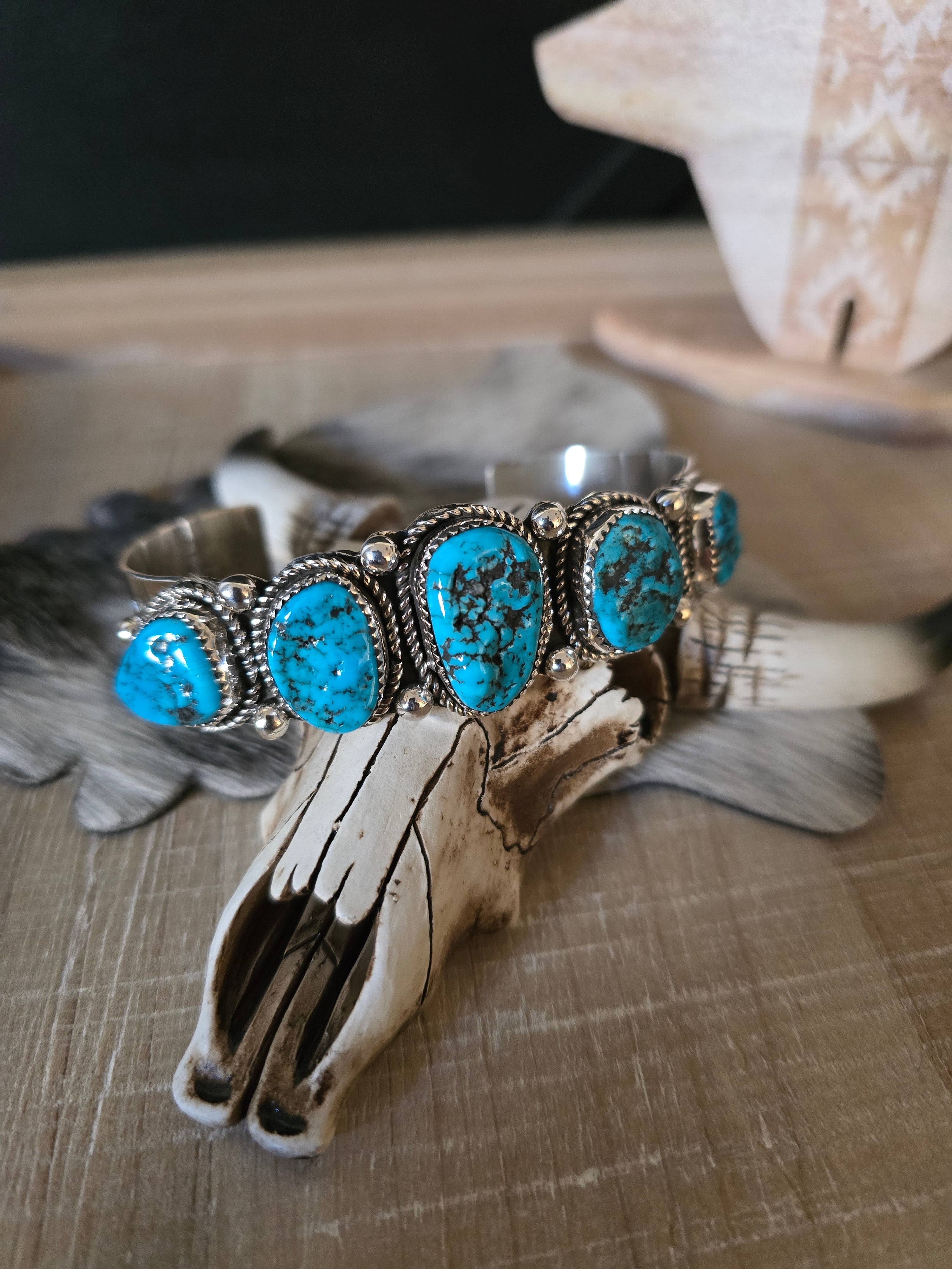 RAYMOND YAZZIE FIVE STONE KINGMAN TURQUOISE CUFF