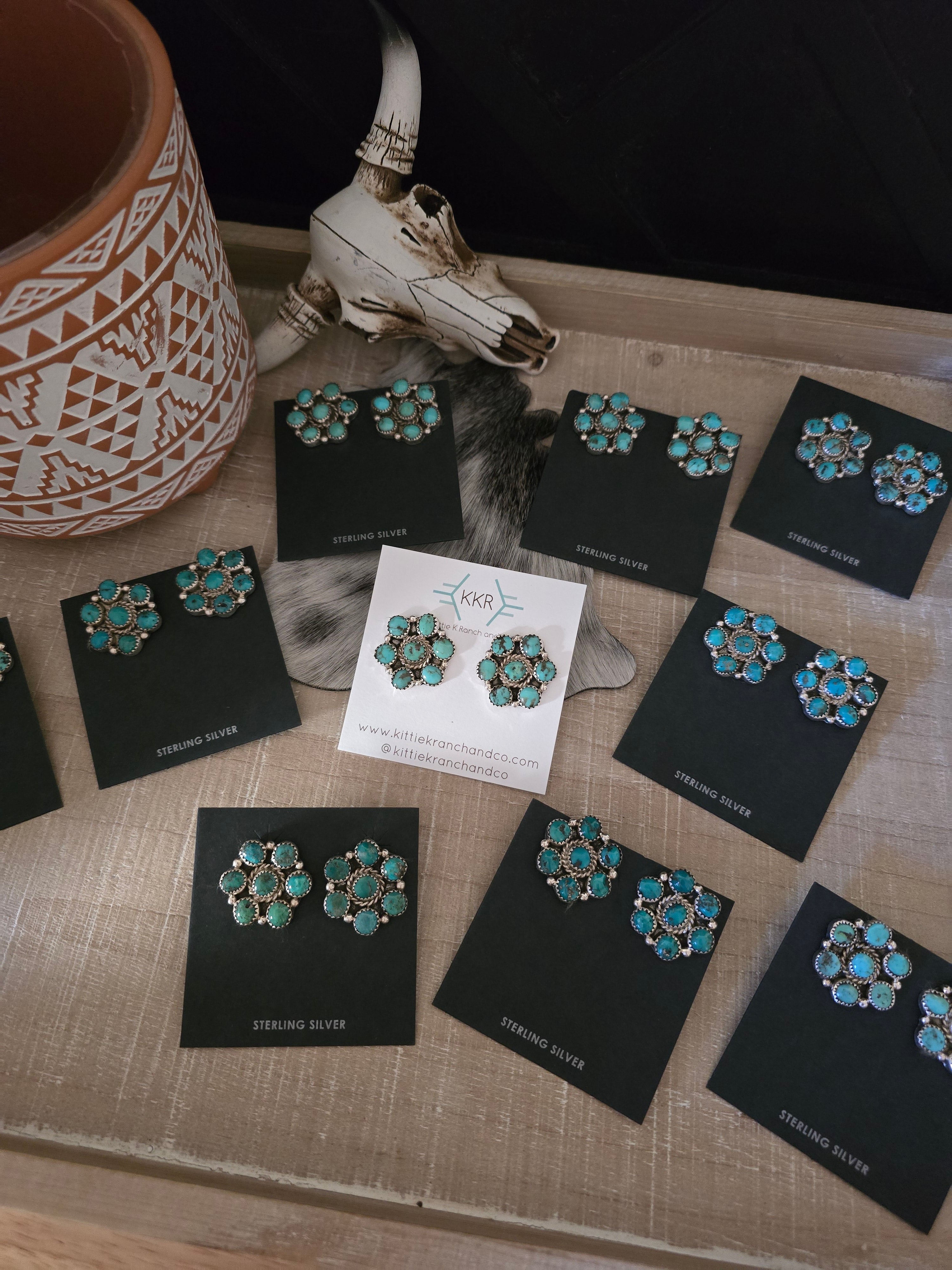 THE MAXINE RAMIREZ KINGMAN TURQUOISE CLUSTER LARGE STUDS