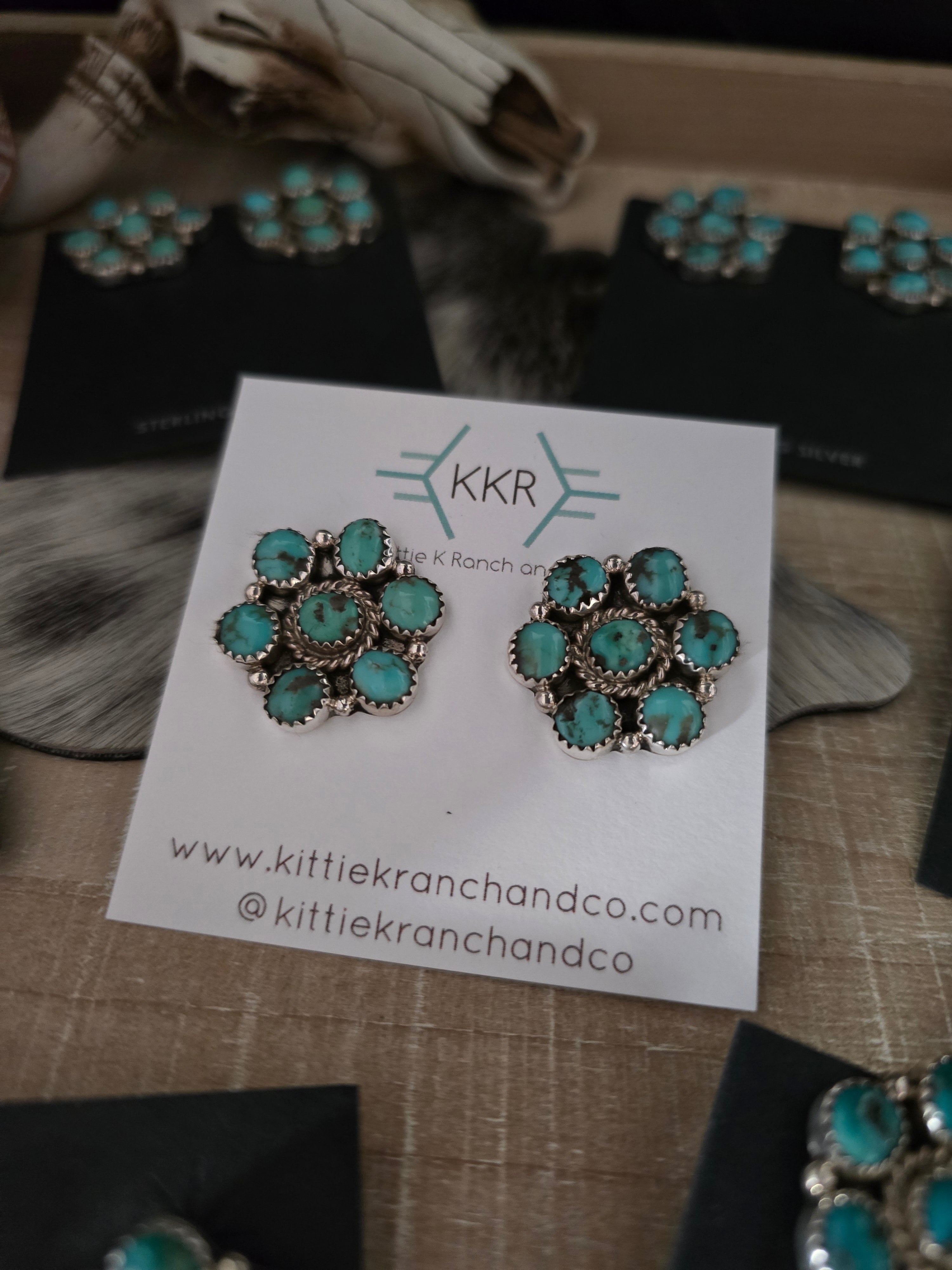 THE MAXINE RAMIREZ KINGMAN TURQUOISE CLUSTER LARGE STUDS