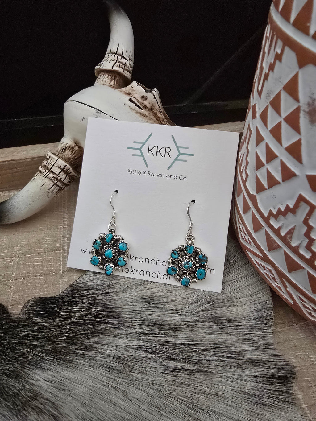 MAXINE RAMIREZ KINGMAN TURQUOISE LITTLE CLUSTER DANGLE EARRINGS