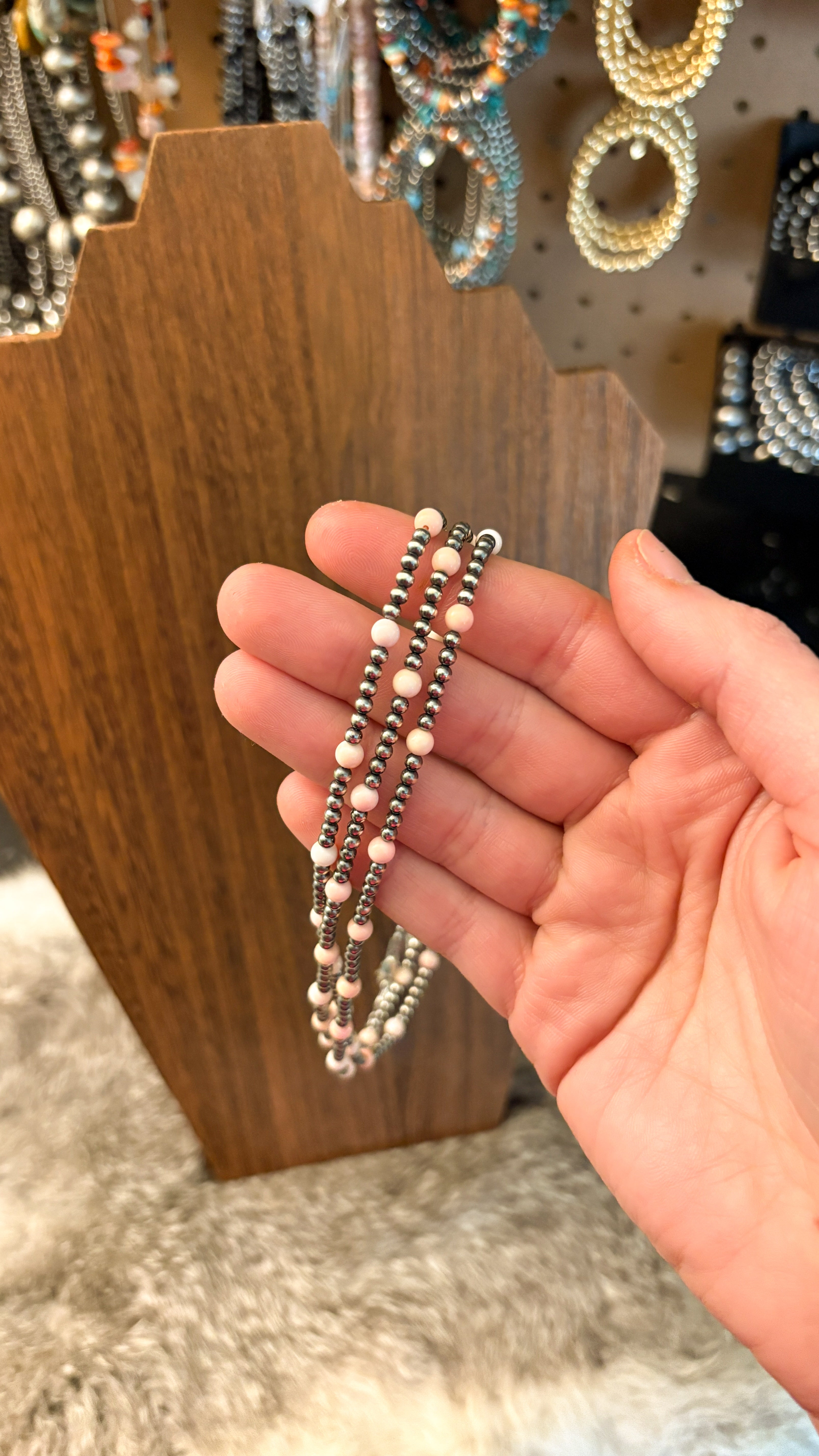 THE SARA NECKLACE
