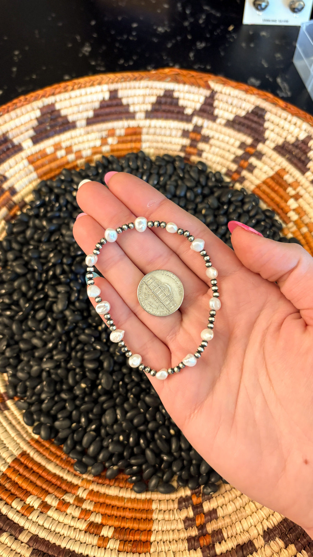 FRESHWATER PEARL STRETCH BRACELET