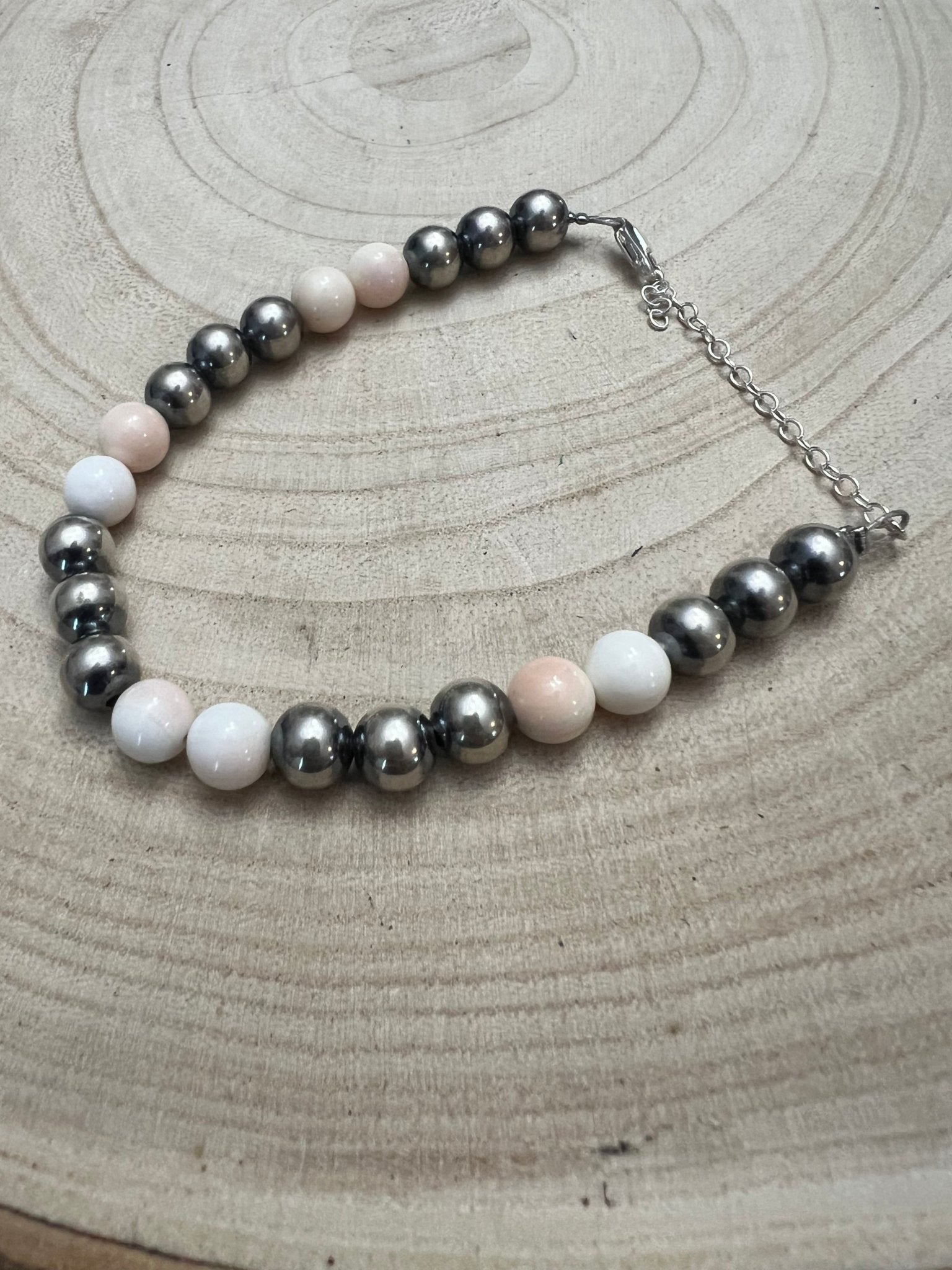 8mm Sterling Pearl Bracelet with Pink Conch — 6 inch