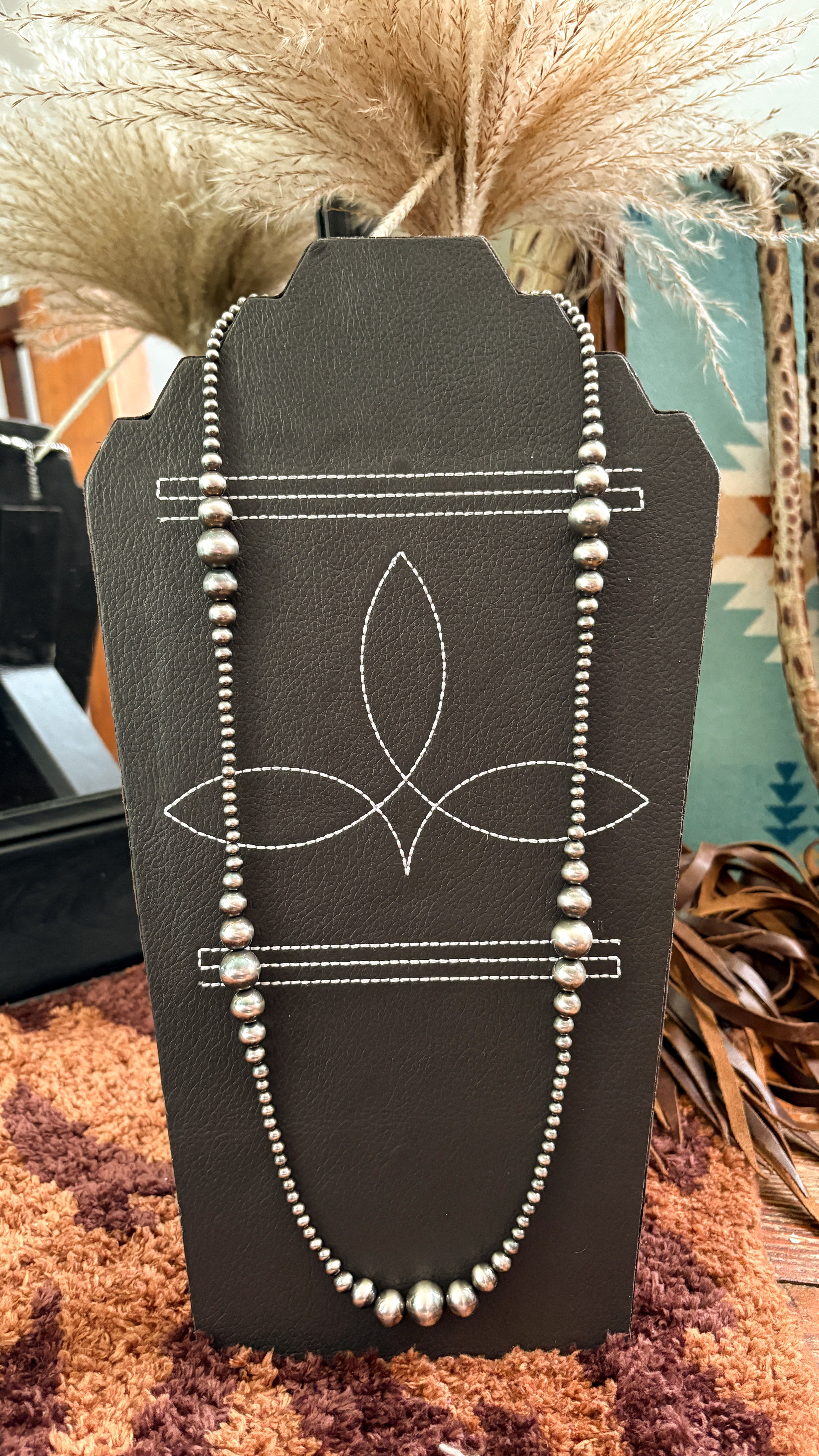 THE FLORA NECKLACE