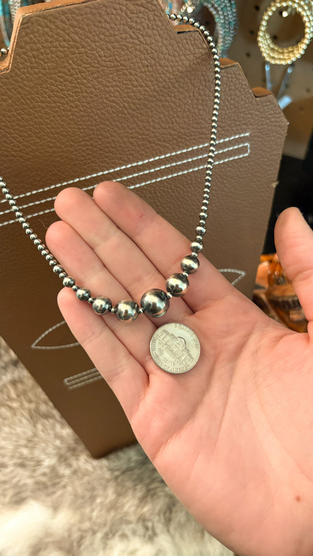 BIG PAPA GRADUATED PEARL CHOKER
