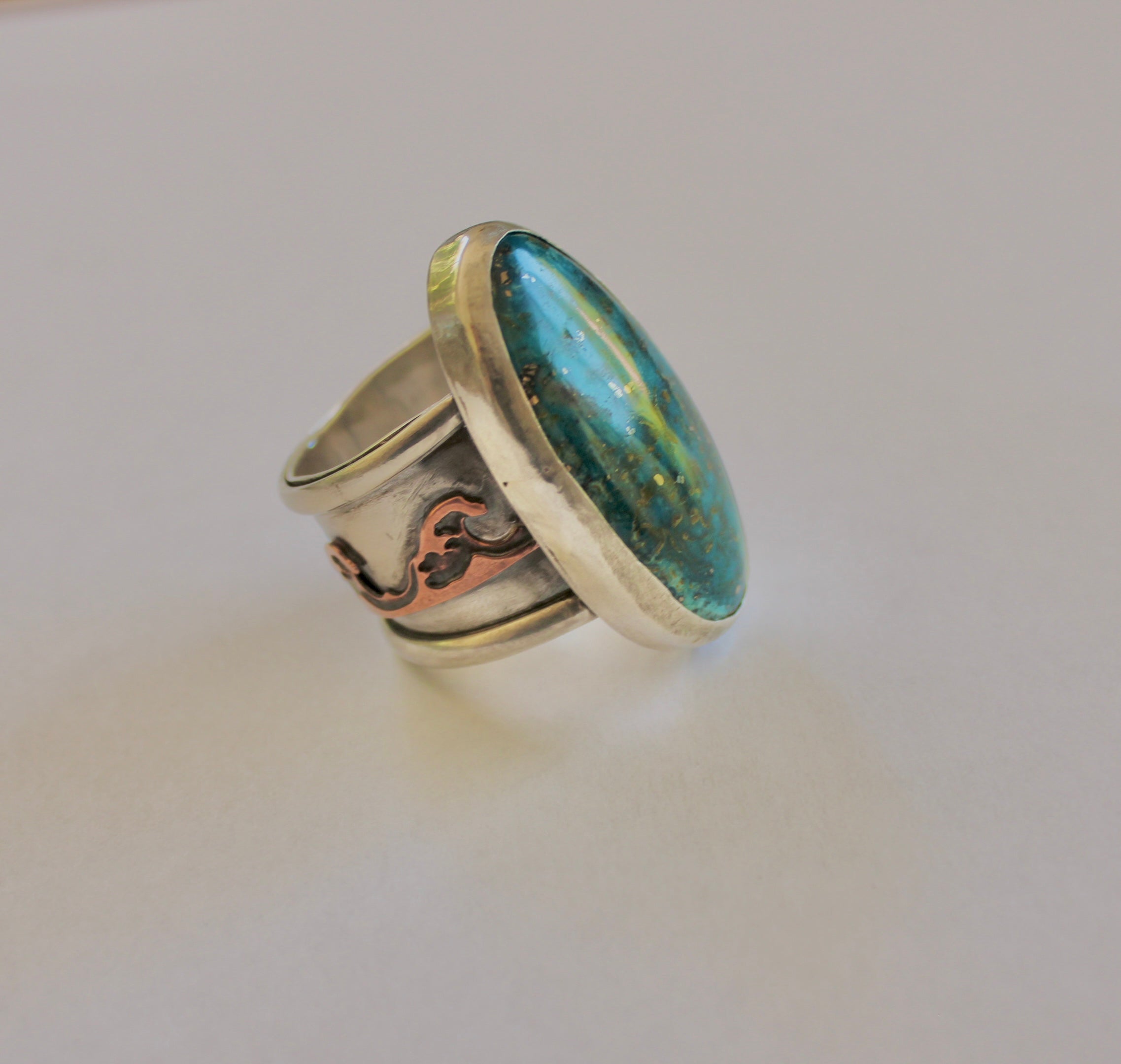 Size 10-True Blue Kingman Turquoise ring with Copper Waves