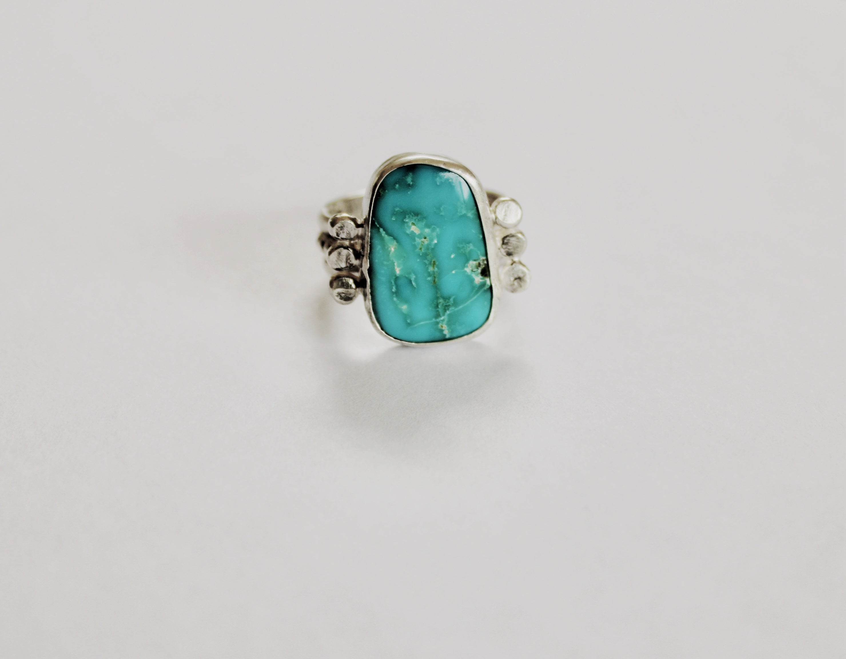 Size 8.5 Blue Gem Turquoise Ring