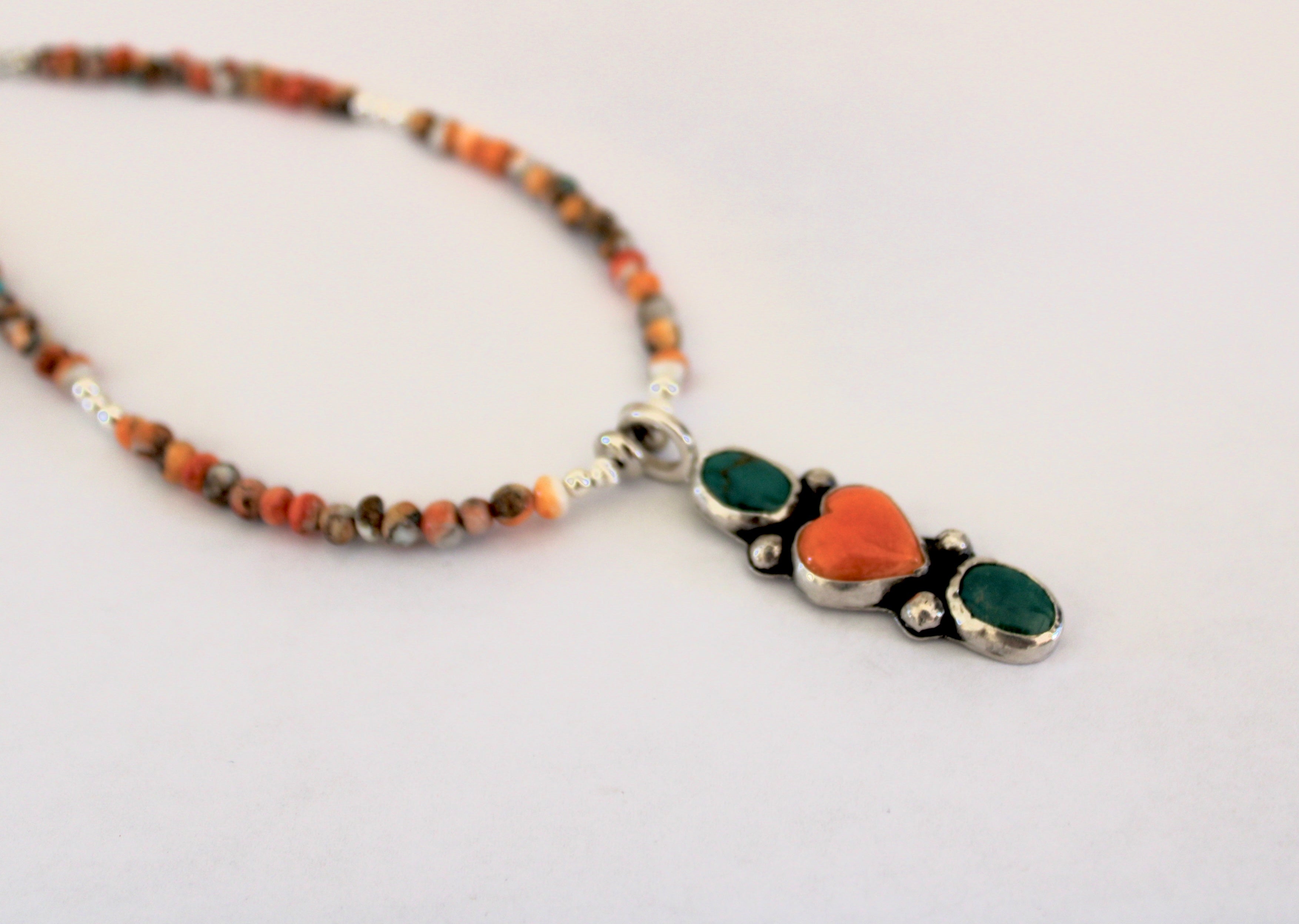 Spiny Oyster and Kingman Trio on Spiny Oyster Beaded Necklace