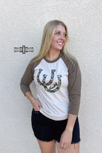 Lucky Horseshoe RAGLAN