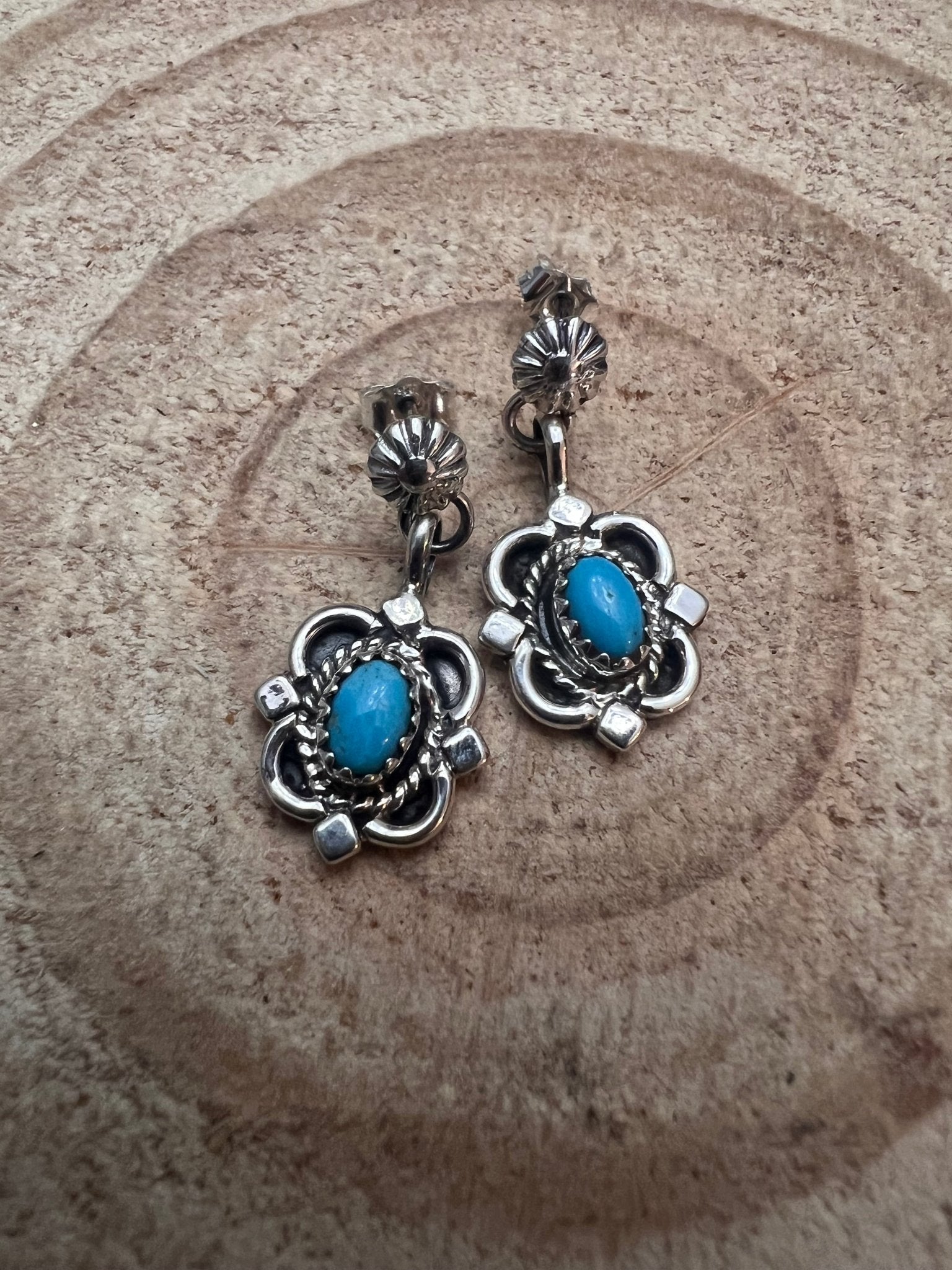Adelarae Yazzie Navajo Sterling Silver Kingman Turquoise Earrings — 3/4" Drop