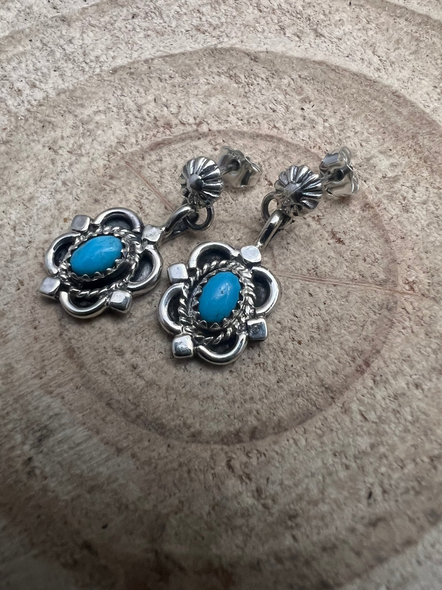 Adelarae Yazzie Navajo Sterling Silver Kingman Turquoise Earrings — 3/4" Drop