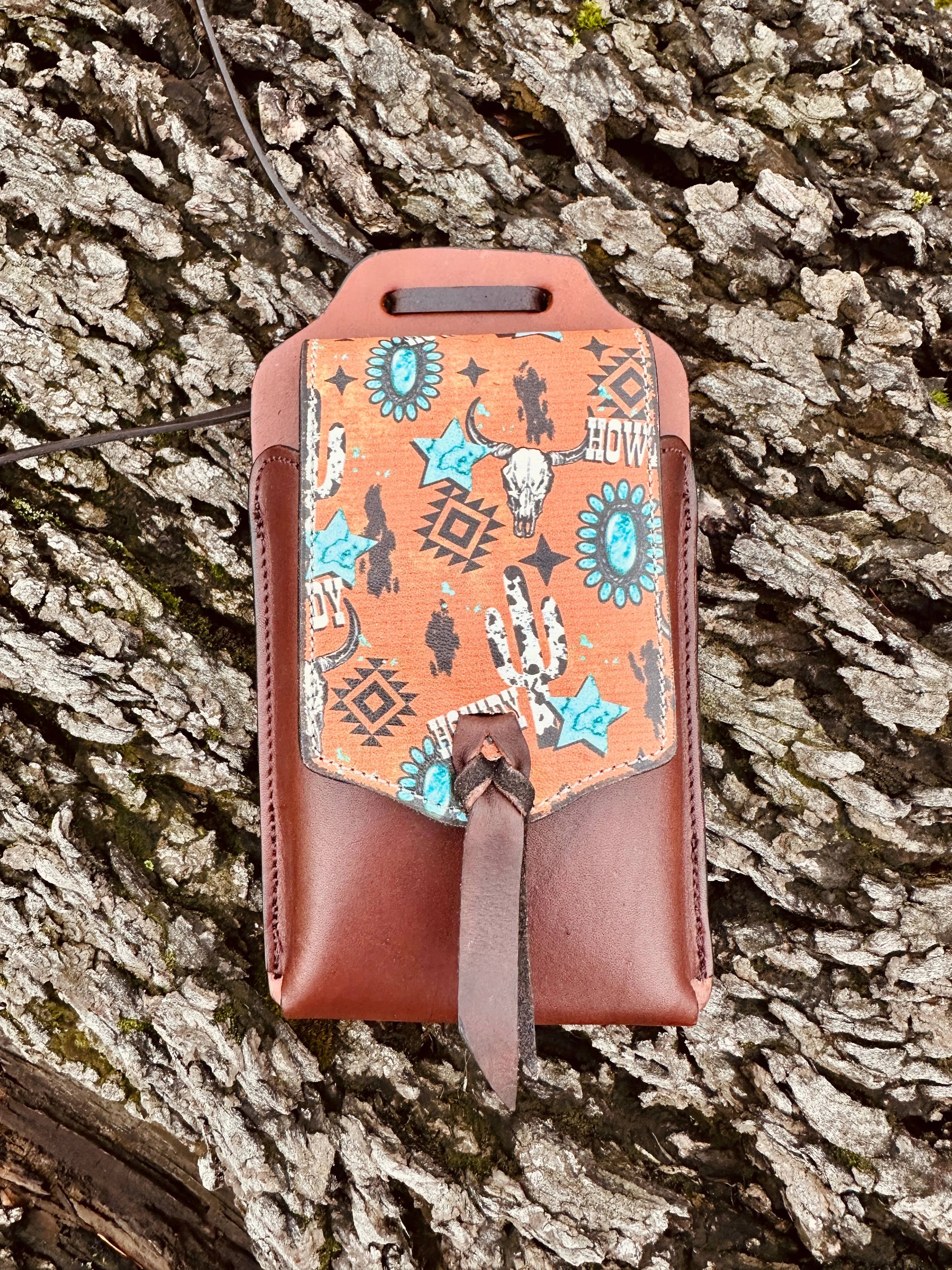 Howdy Leather Cell Phone Back Cinch Holder