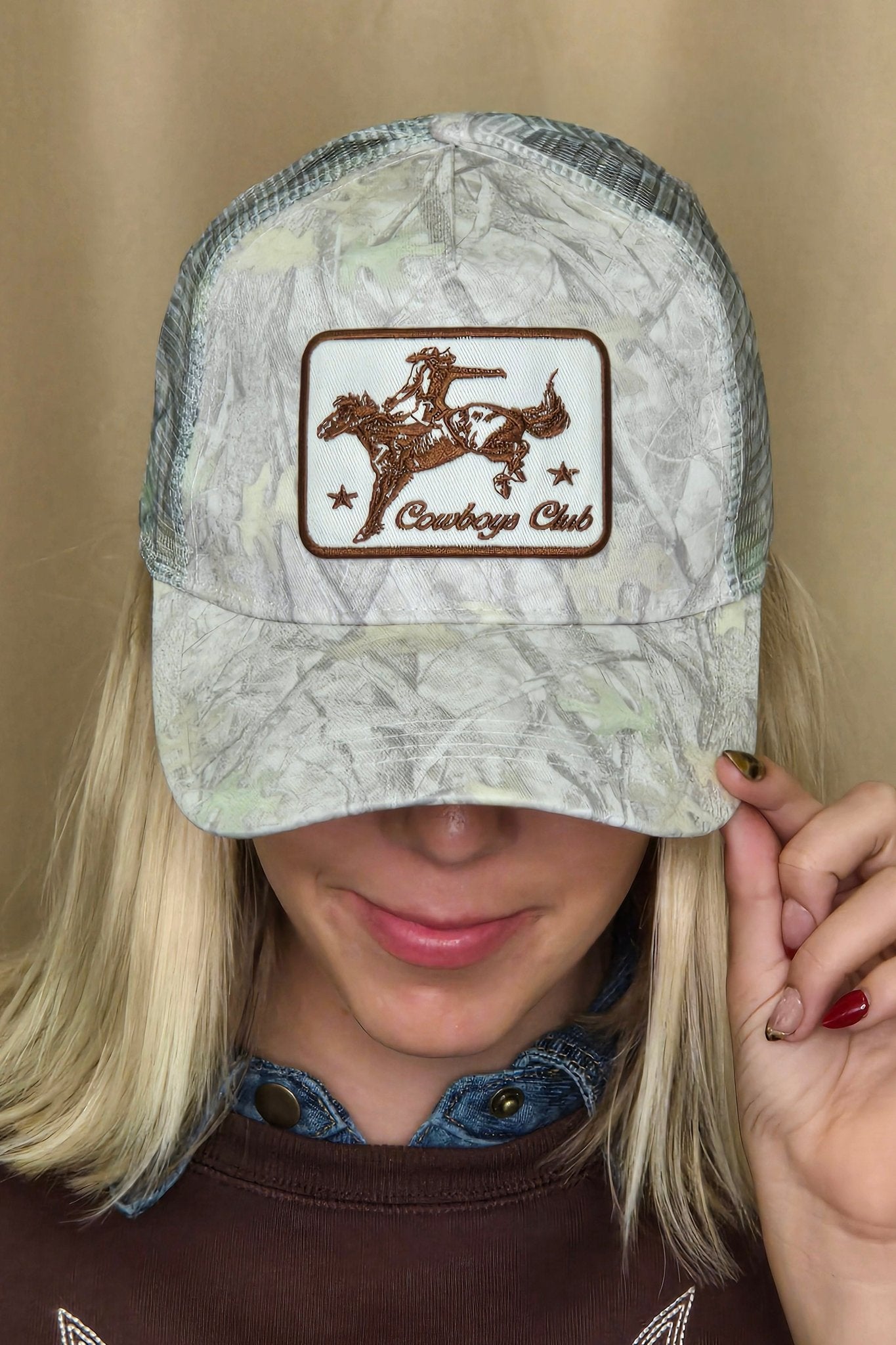 "Cowboys Club" Cowboy & Horse Embroidered Patch Mesh Cap — Wild West Charm with Adjustable Snapback