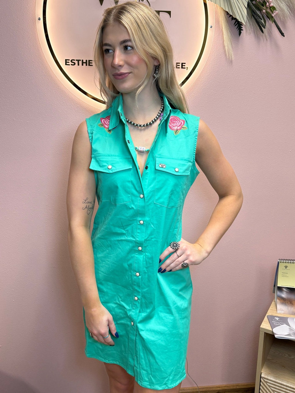 LUCKY & BLESSED "Jade" Pearl Snap Floral Embroidered Sleeveless Stretch Western Tunic Dress