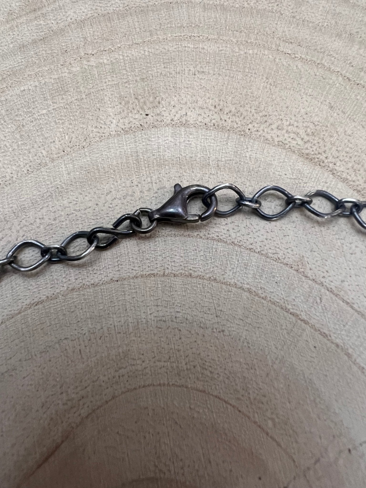 Tia Long Navajo Handmade Sterling Silver Spiny Oyster Necklace — 18" (4 Cabochons, Sterling Stamped)