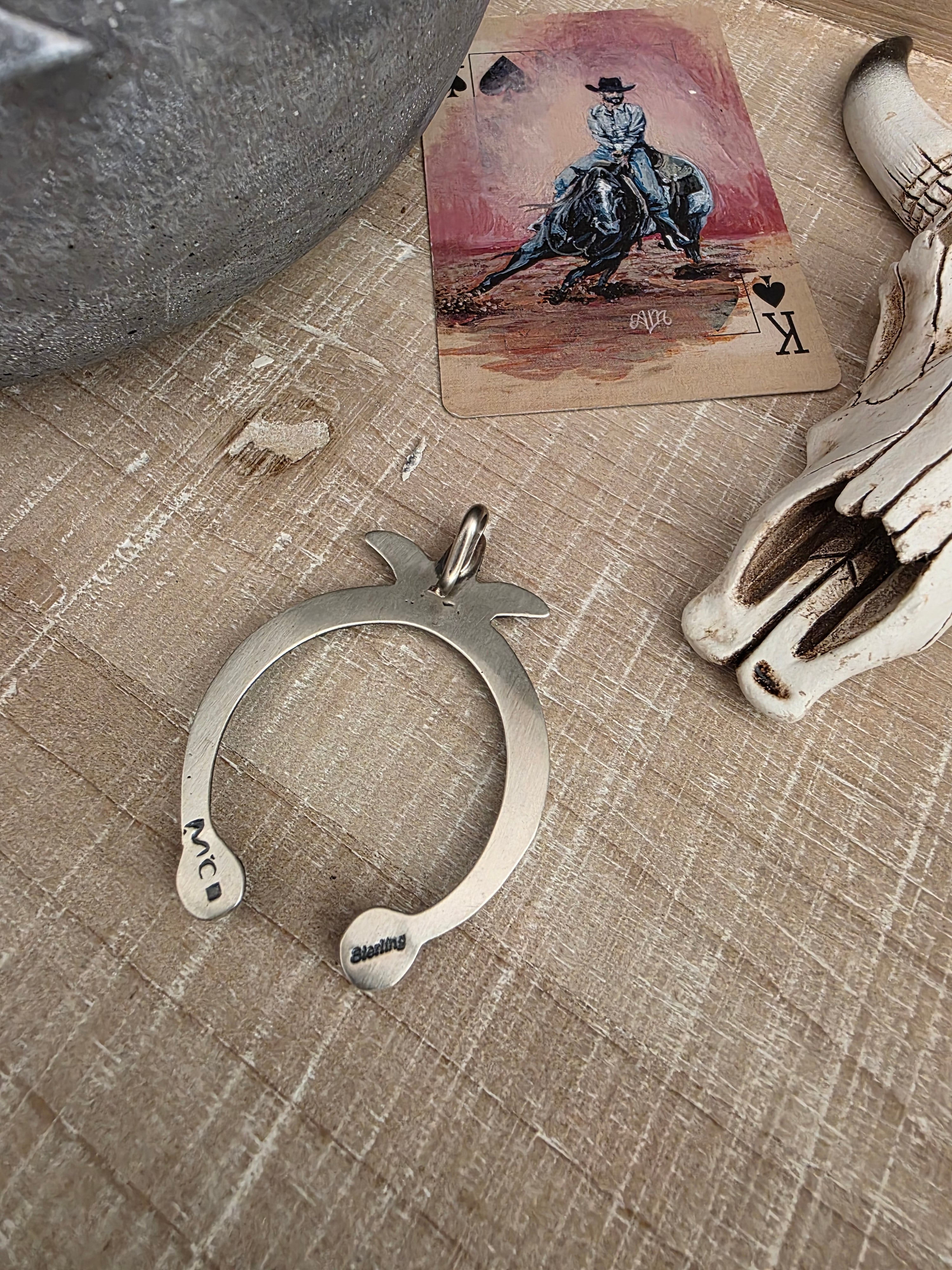 MARTHA CAYATINETO NAJA PENDANT