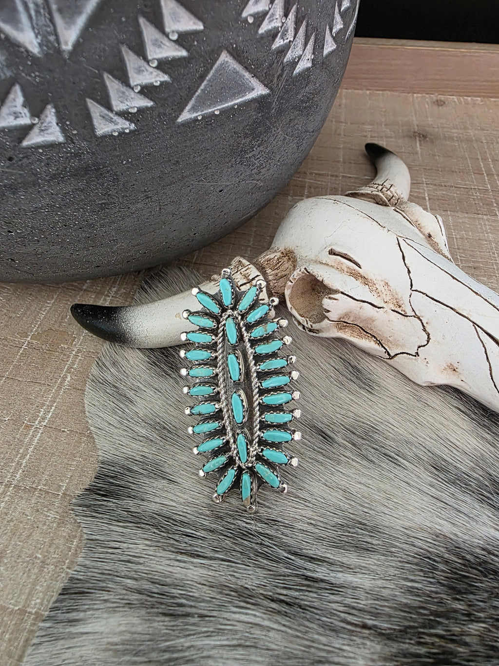 ROSEMARY TOM NEZ TURQUOISE NEEDLEPOINT CLUSTER RING