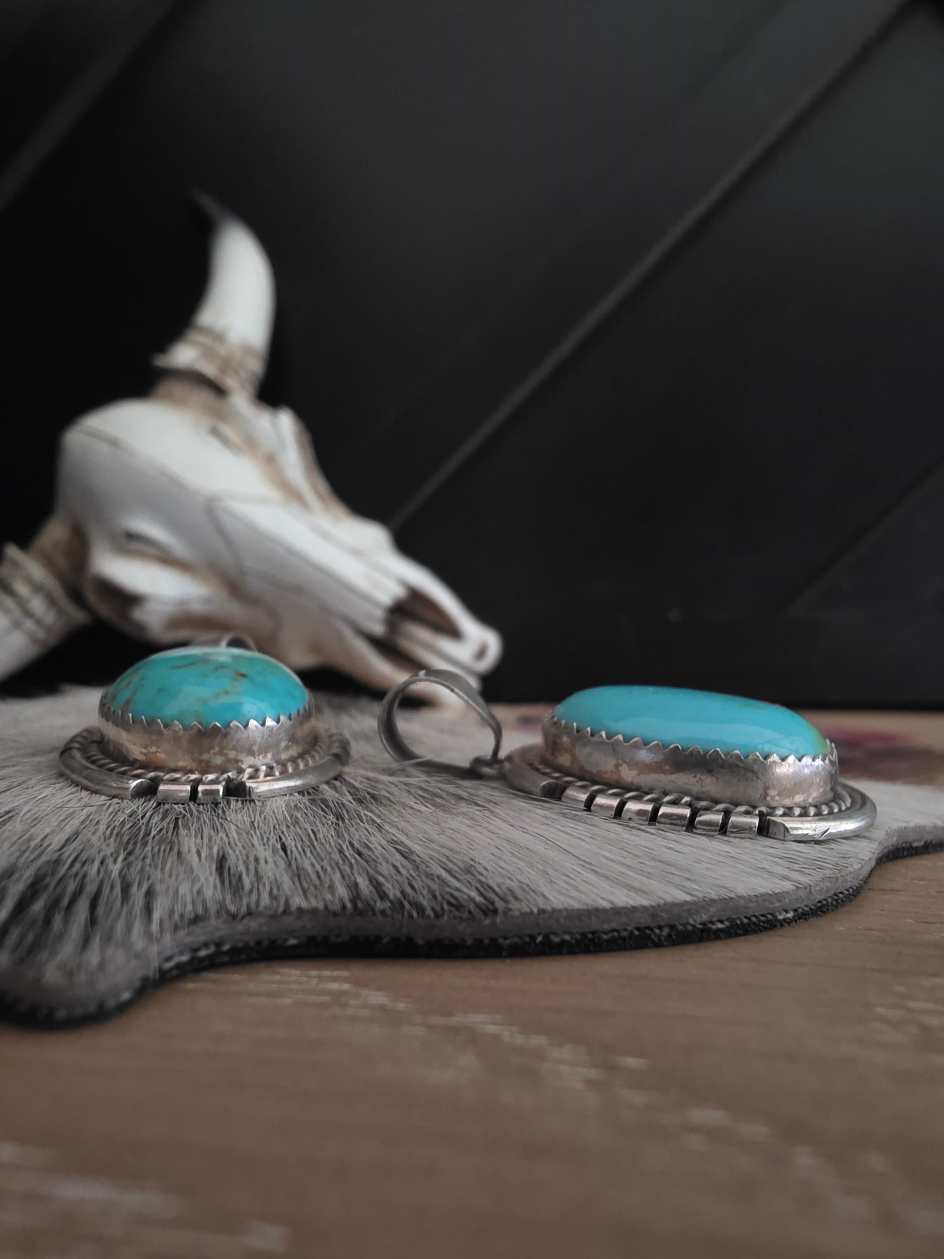FREDA MARTINEZ KINGMAN TURQUOISE PENDANT