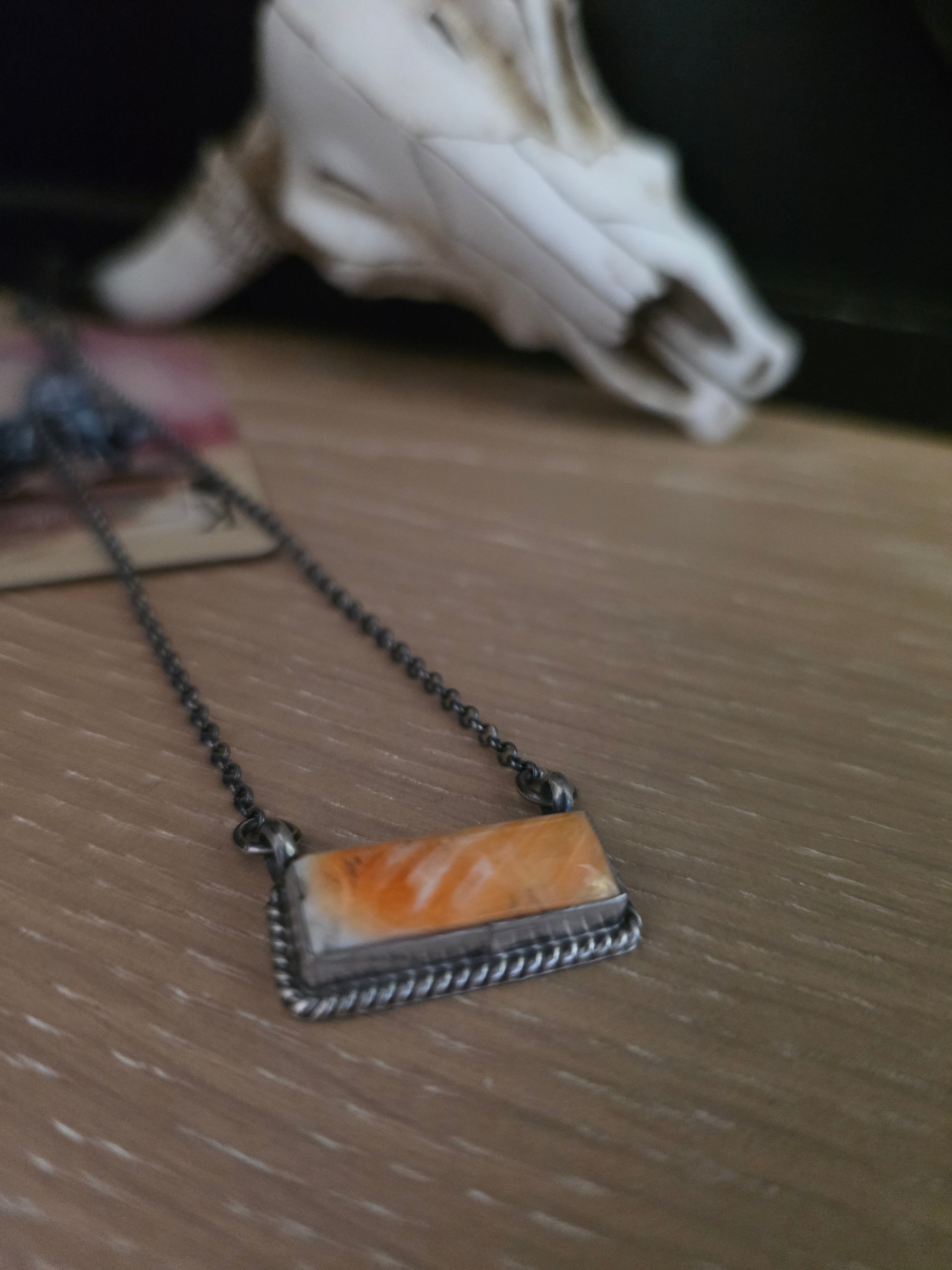 THE LITTLE DIXON SPINY OYSTER BAR NECKLACE