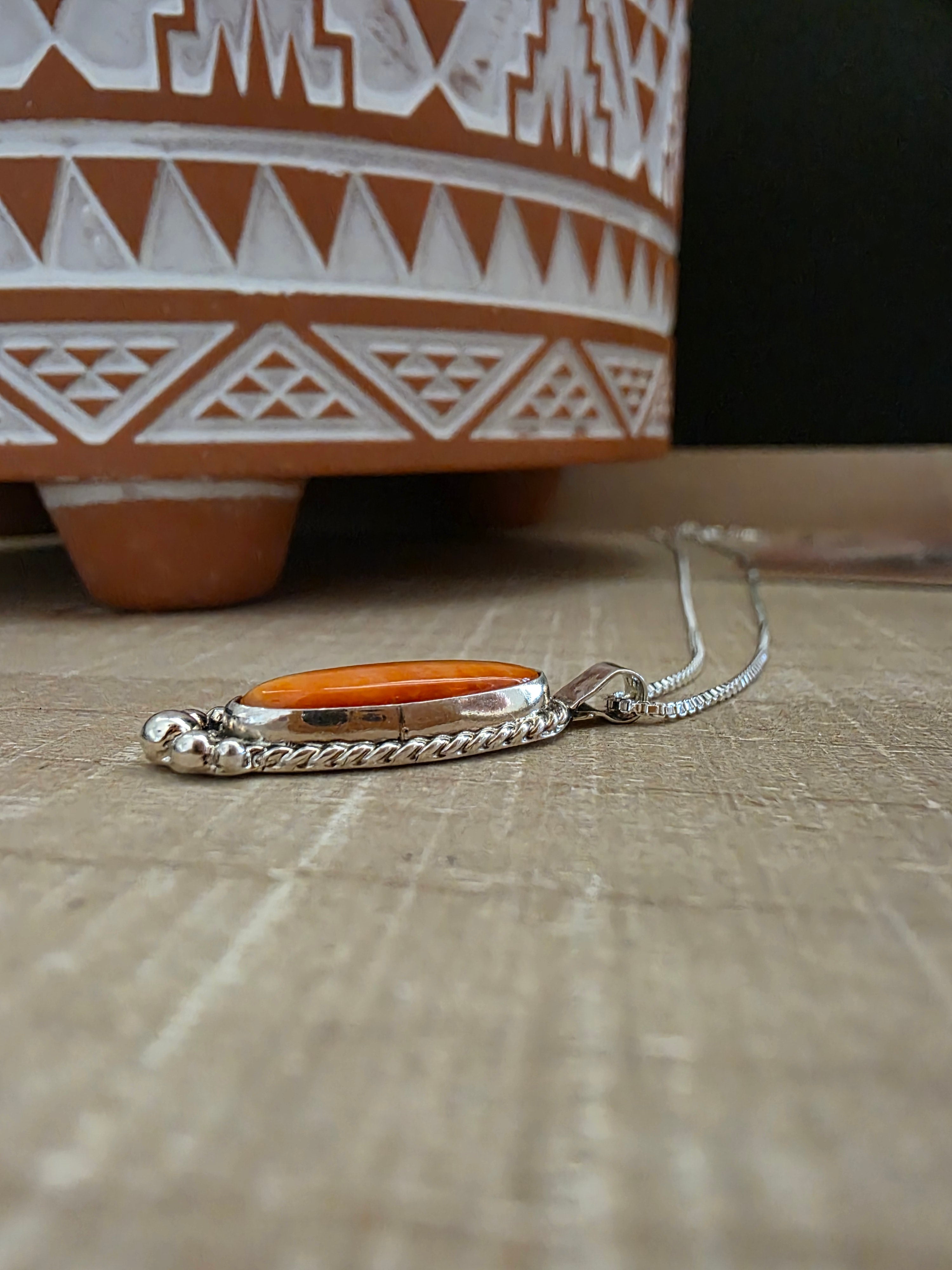 JAMISON KEE SPINY OYSTER NECKLACE